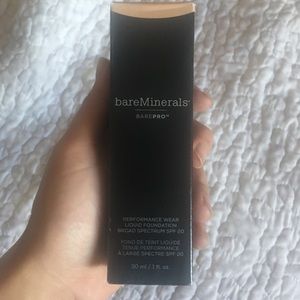 Bareminerals bare pro liquid foundation